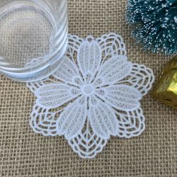 FSL Snowflake Doily 3 08